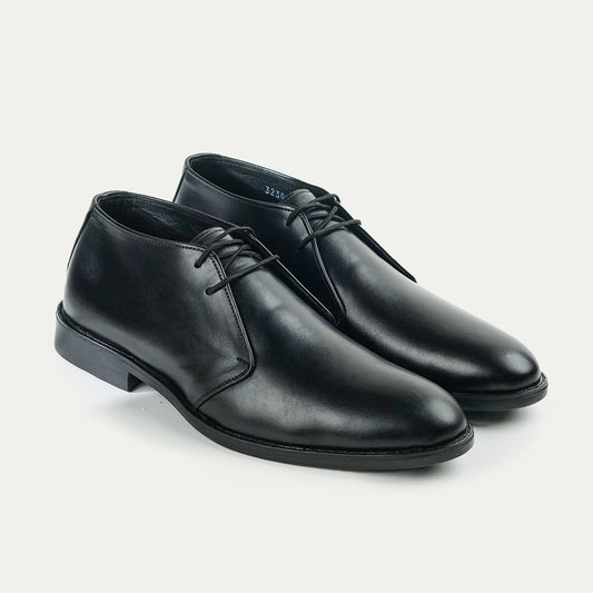Nomad | Polished Leather Chukka Boots | 32306 Black