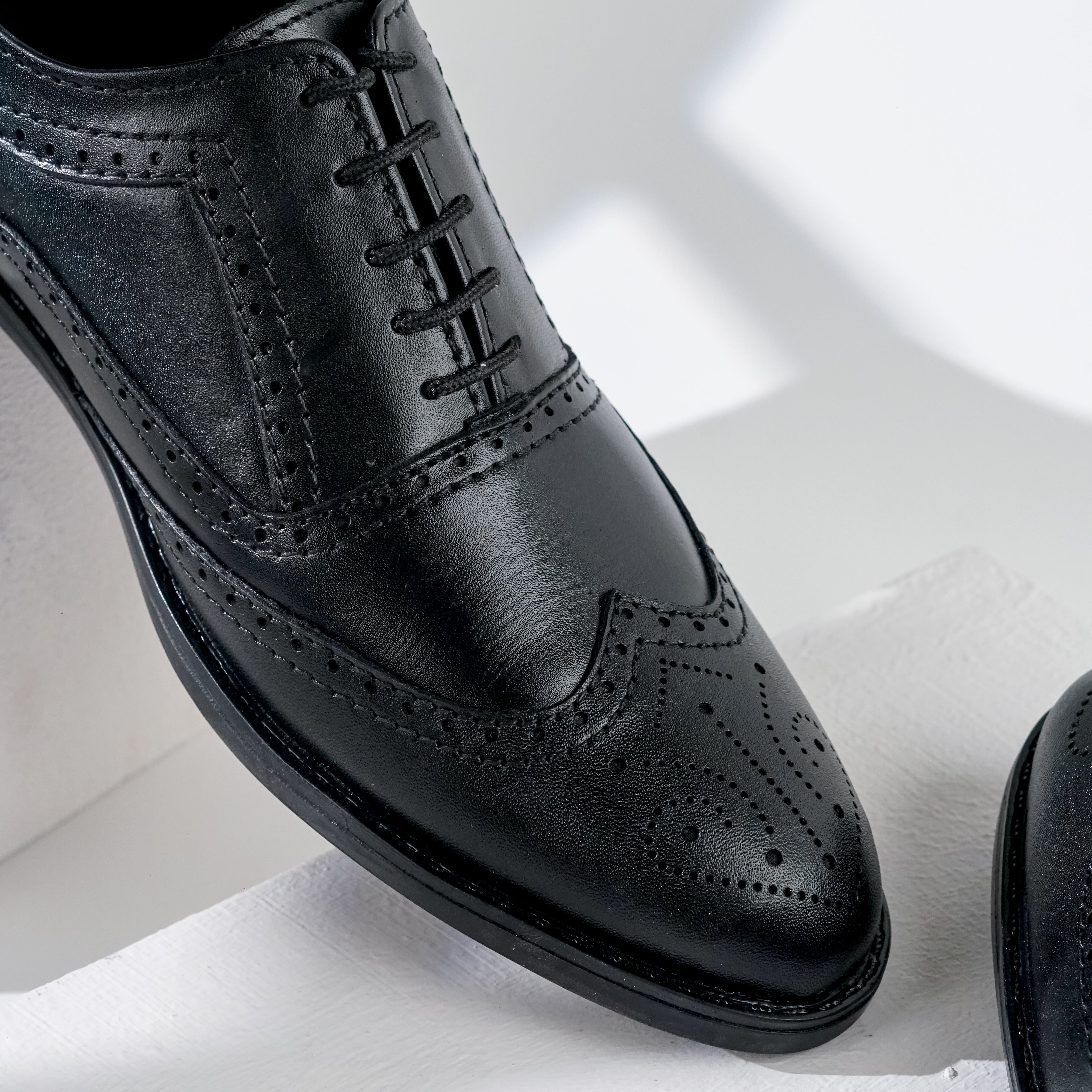 Valmani | 35053 Black | 100% Leather