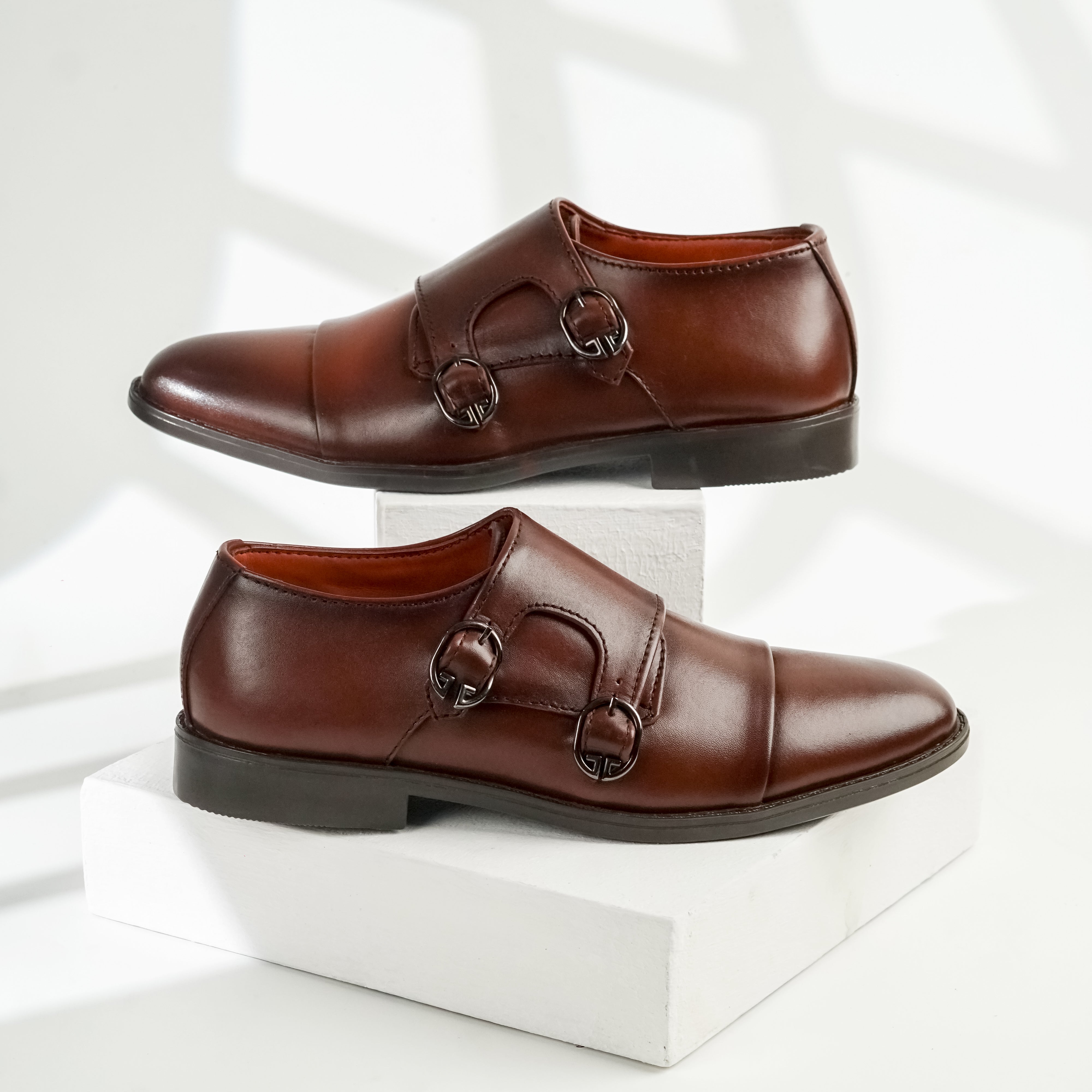 Valmani | 34052 Brown | 100% Leather