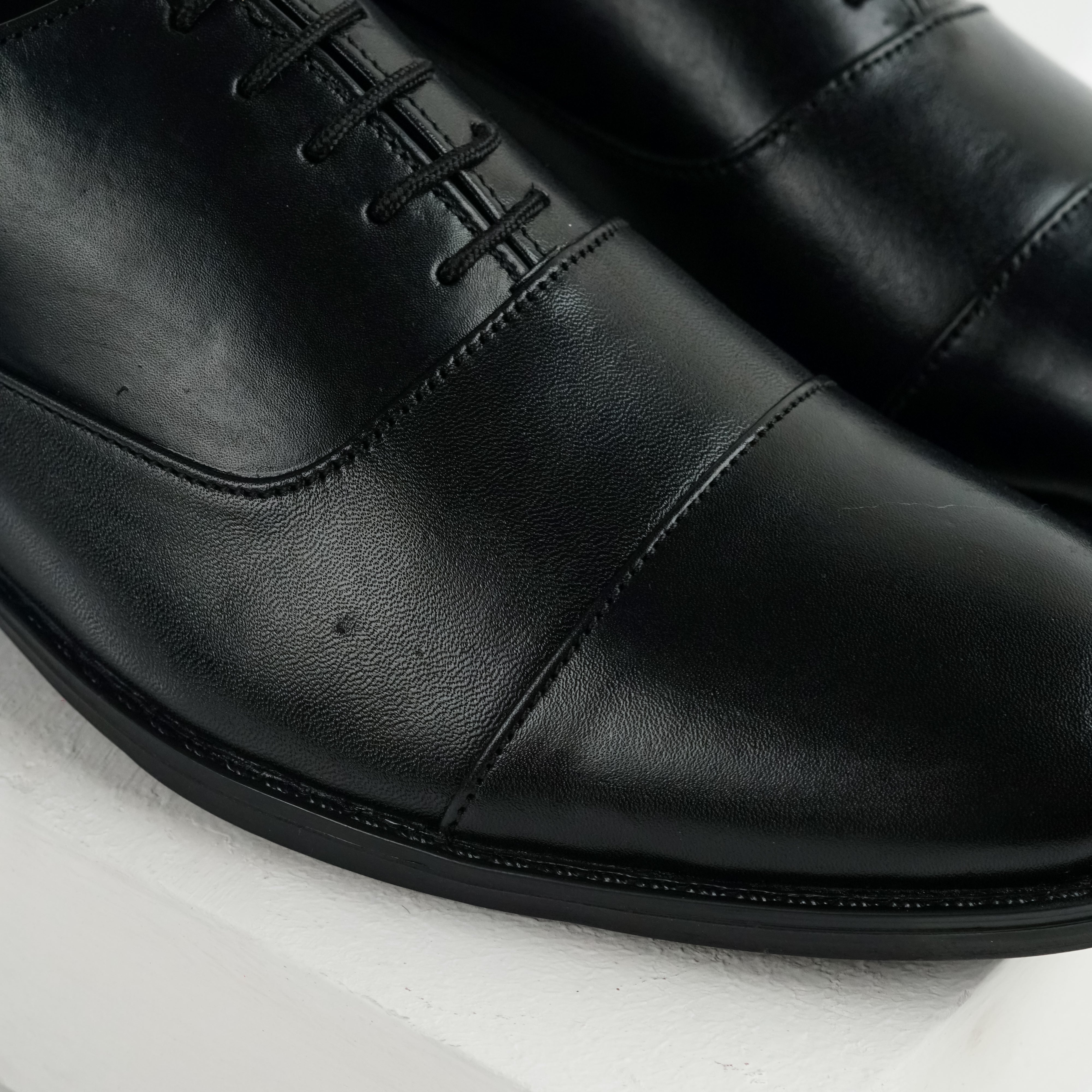 Commander | Leather Cap-Toe Derby Lace-Ups | 35051 Black