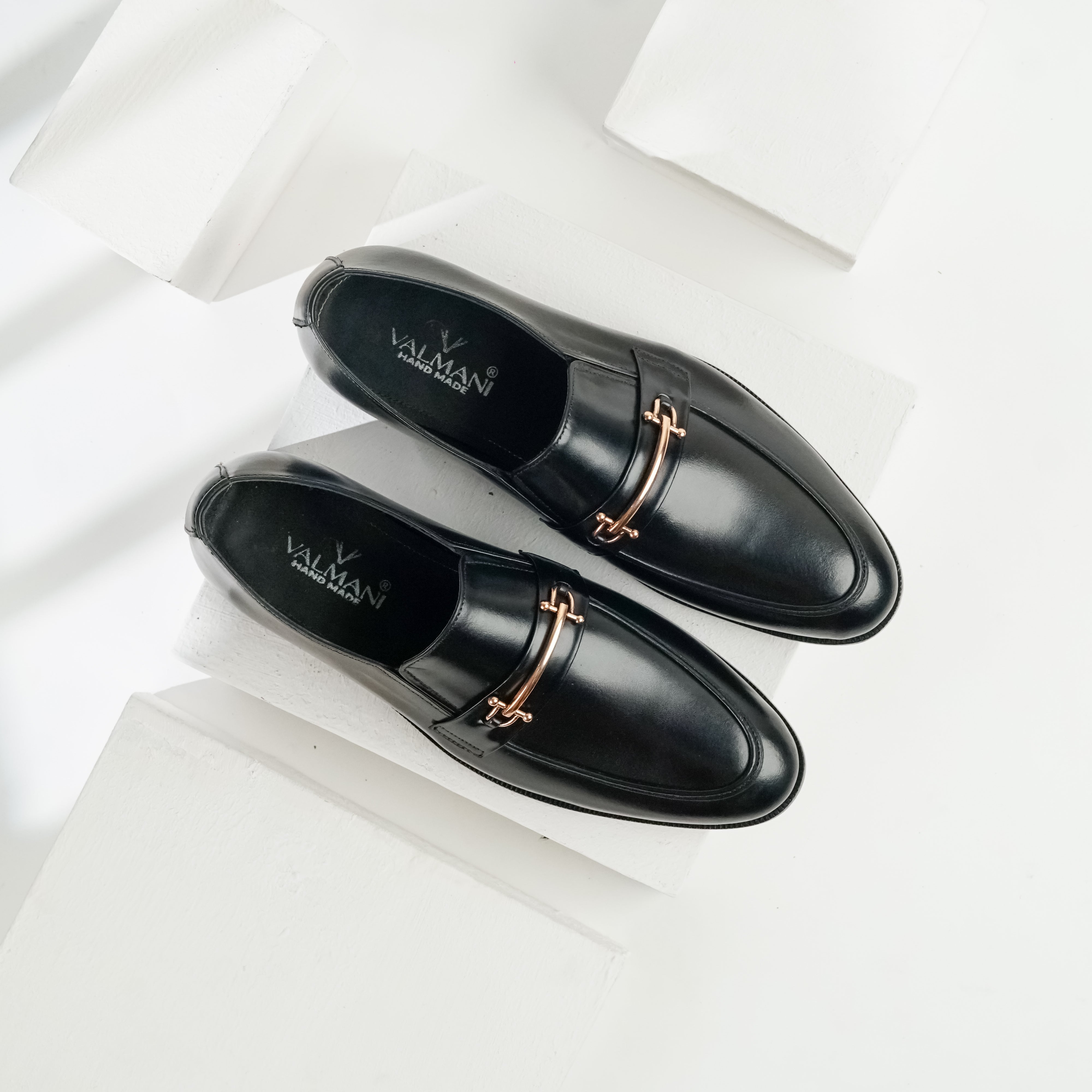 Valmani | Z-1255 Black | 100% Handcrafted