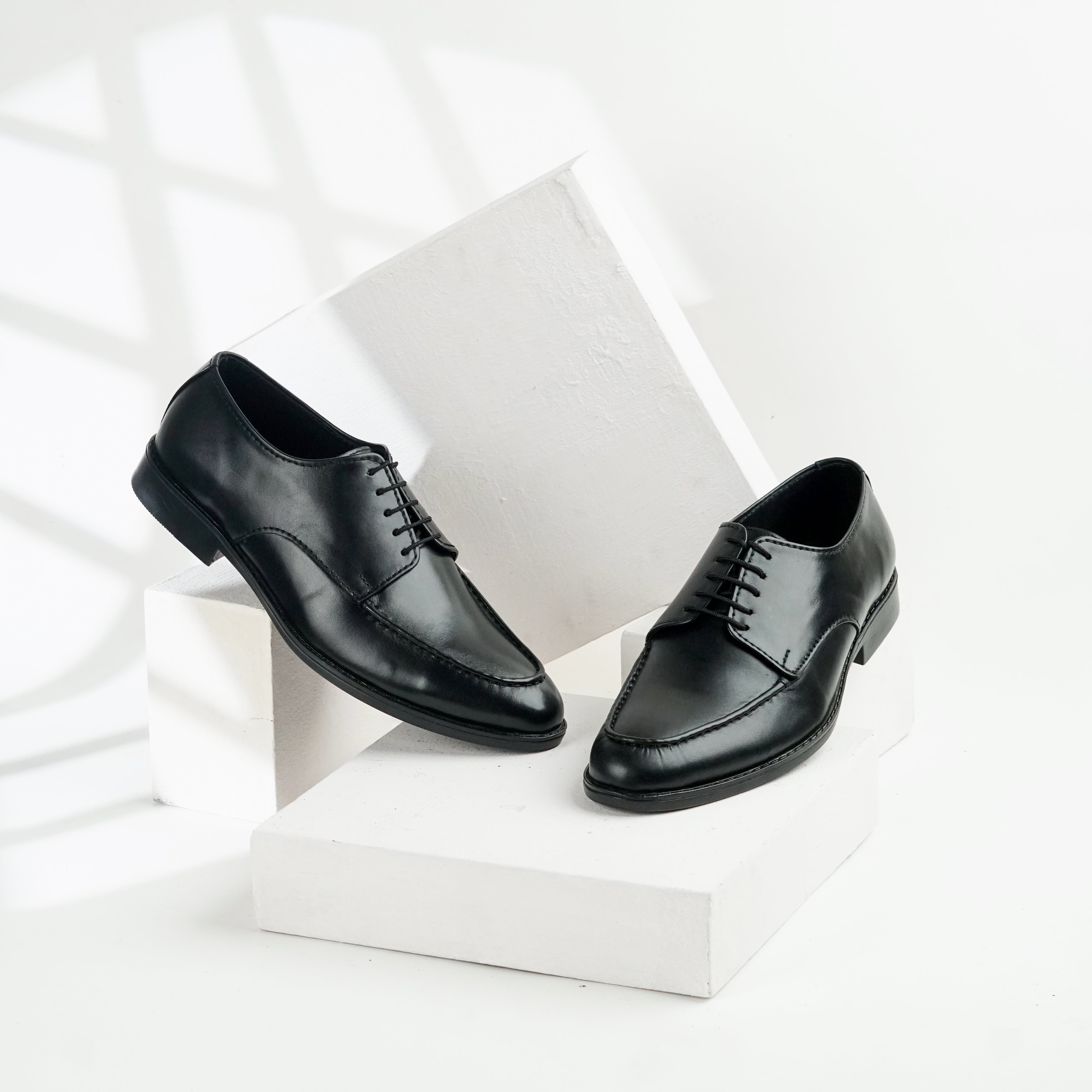 Valmani | 3255 Black | 100% Leather