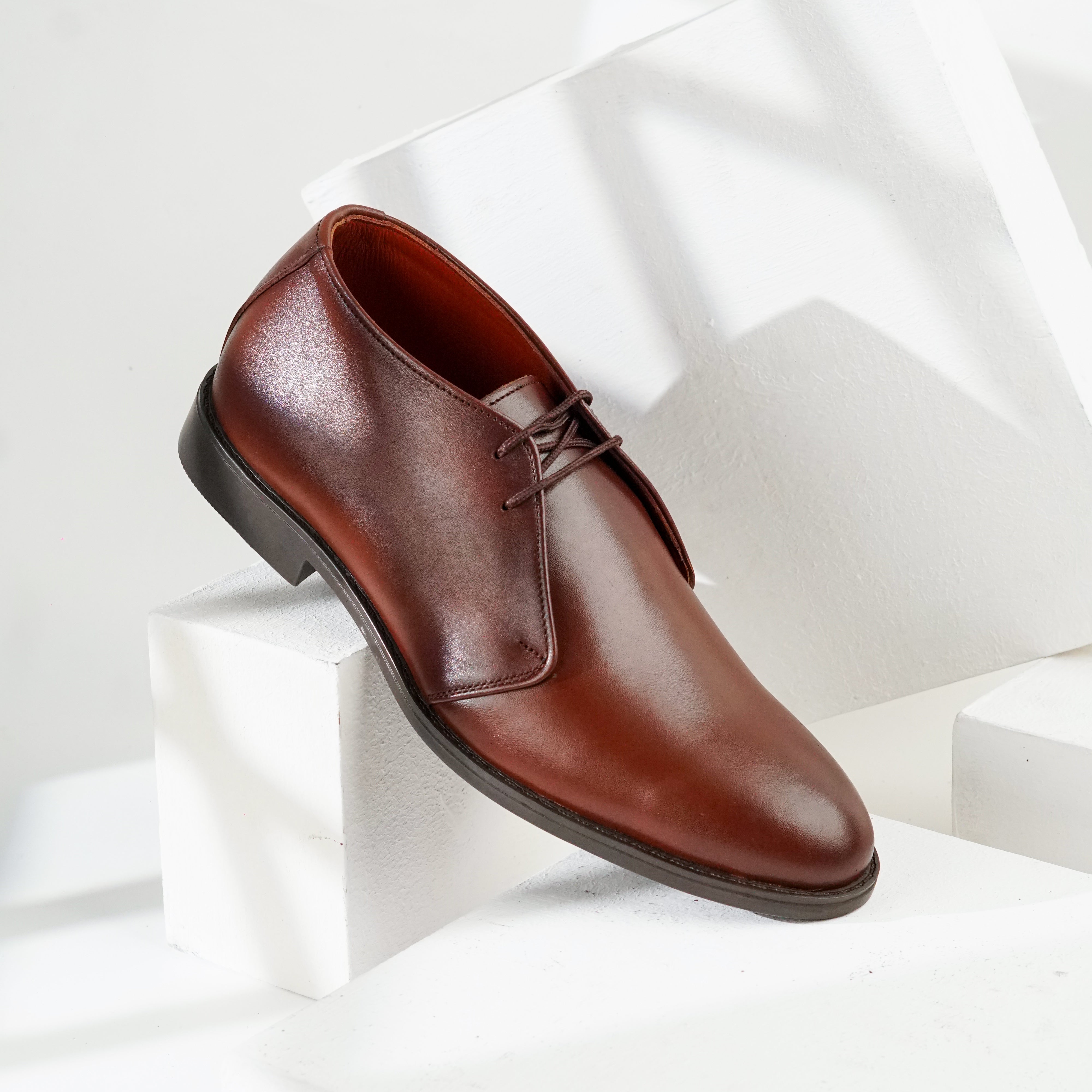 Valmani | 32306 Brown | 100% Leather