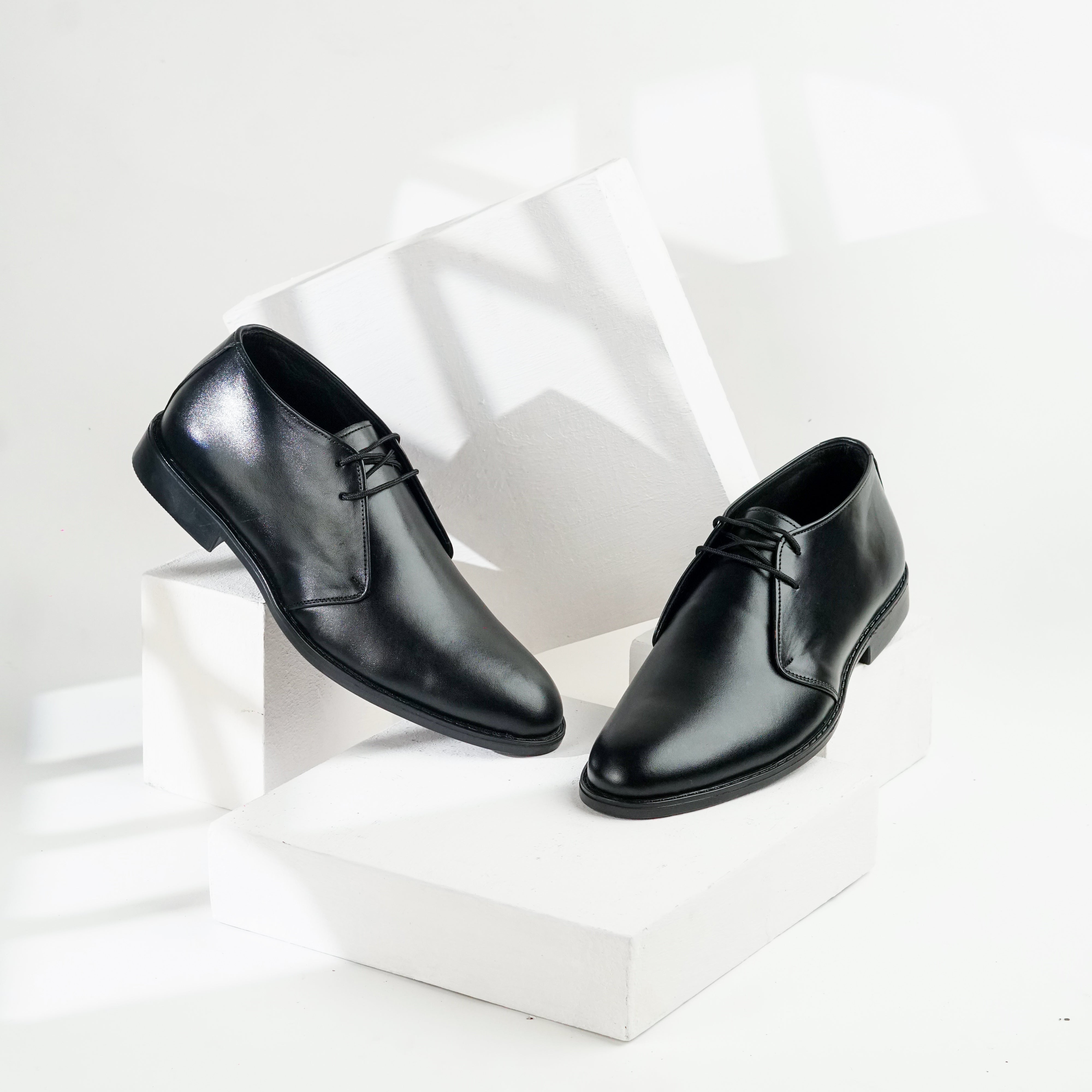 Valmani | 32306 Black | 100% Leather