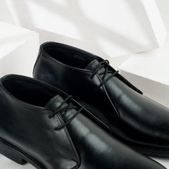 Nomad | Polished Leather Chukka Boots | 32306 Black