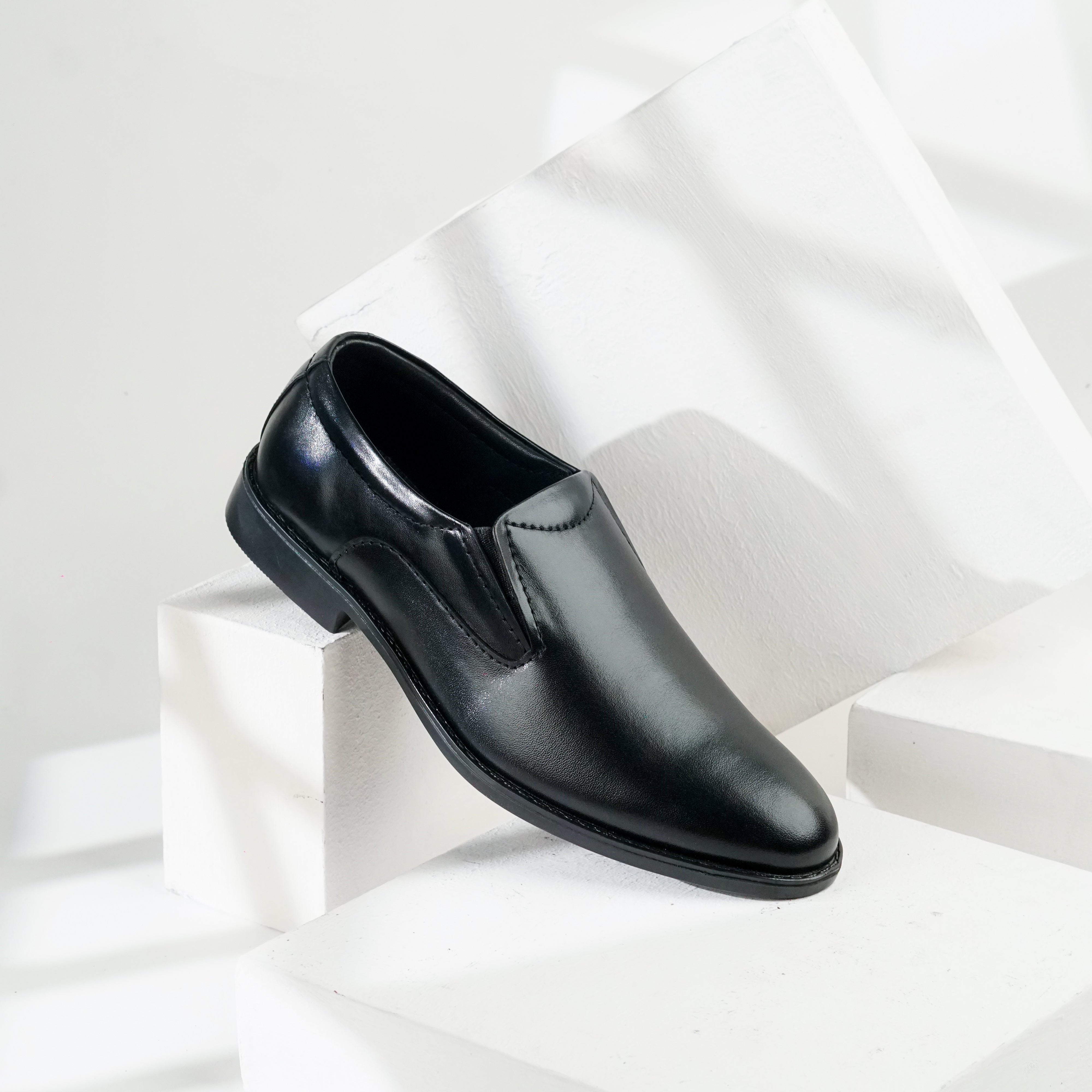 Valmani | 22203 Black | 100% Handcrafted