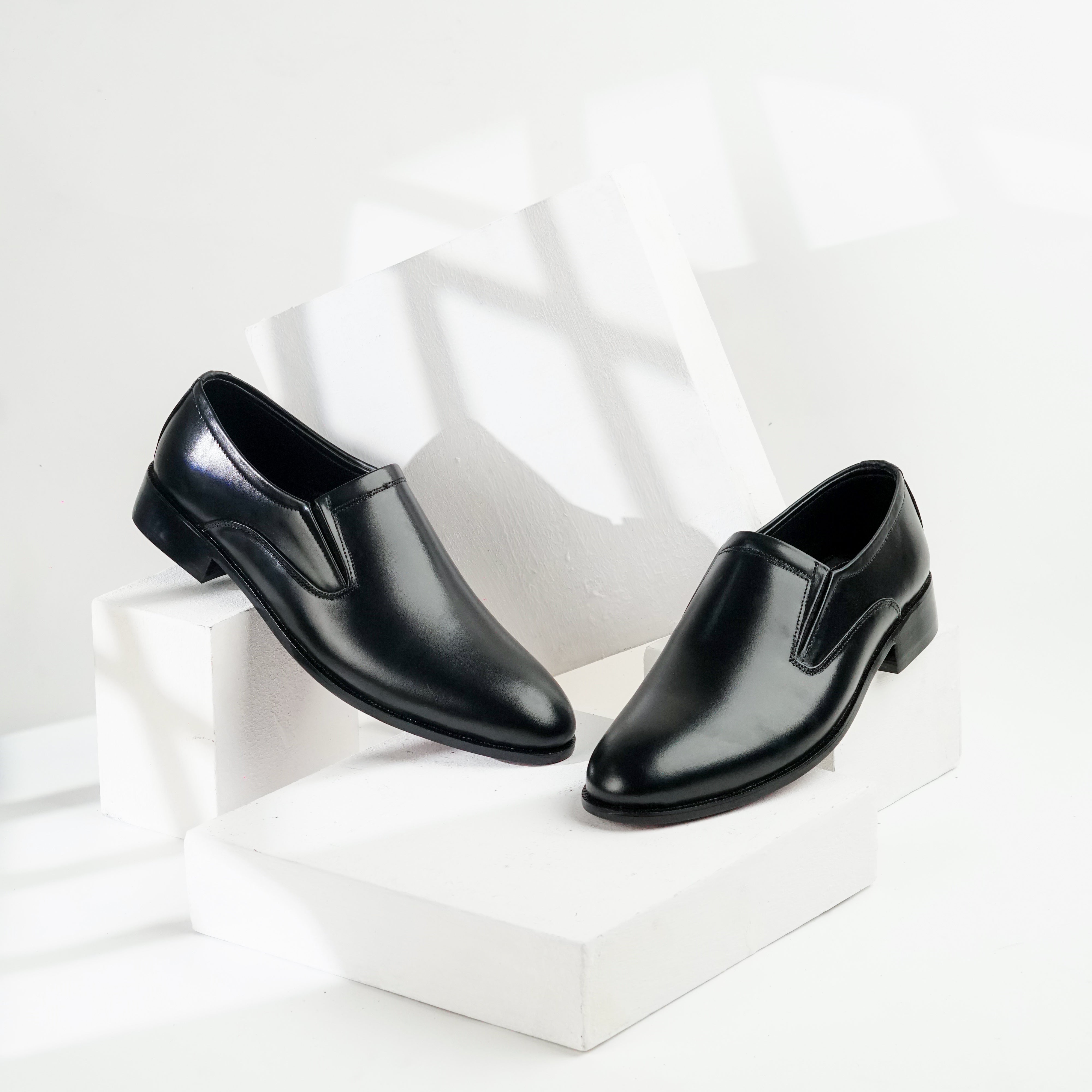 Valmani | Z- 0010 Black | 100% Handcrafted