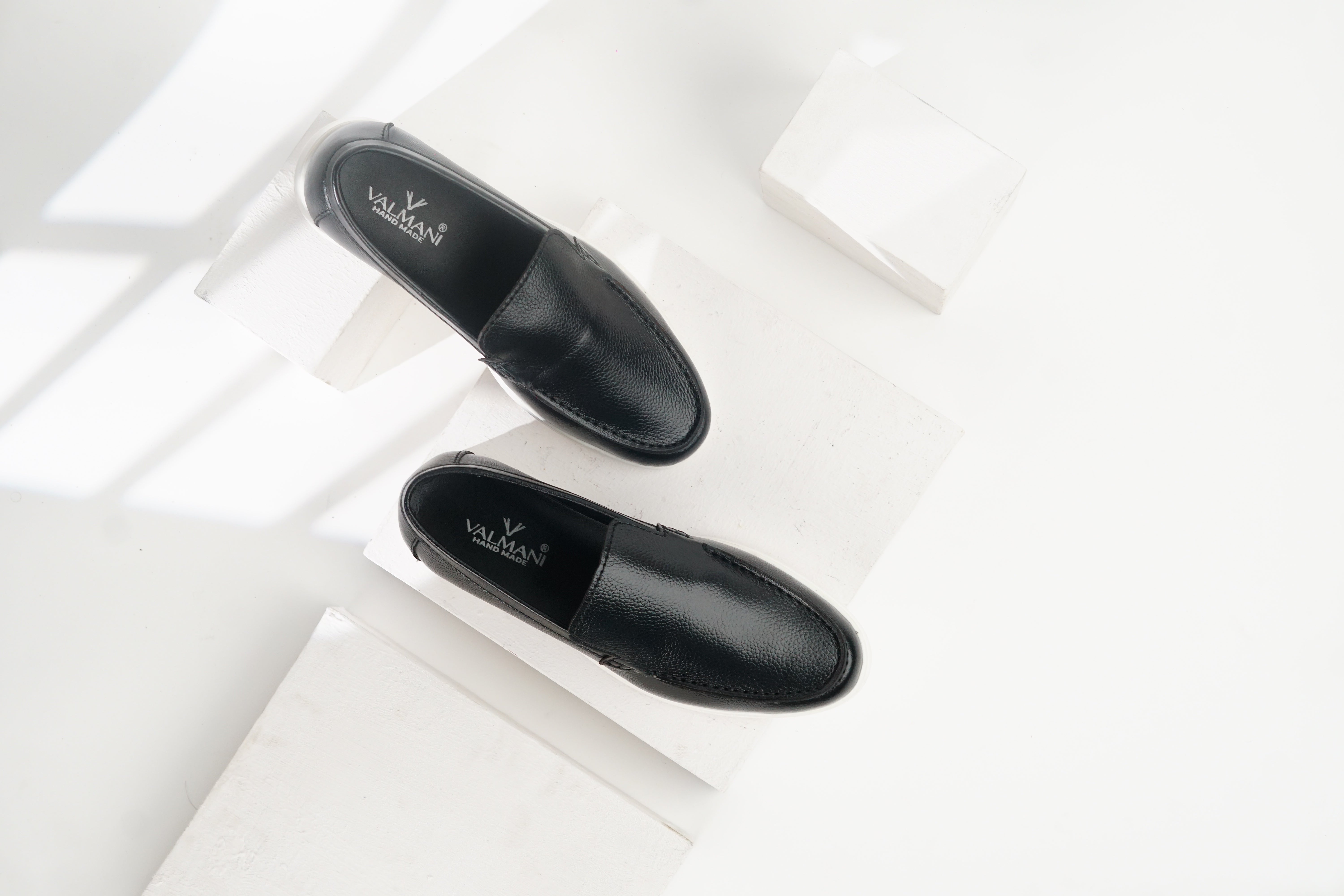 Valmani | 33304  BLACK